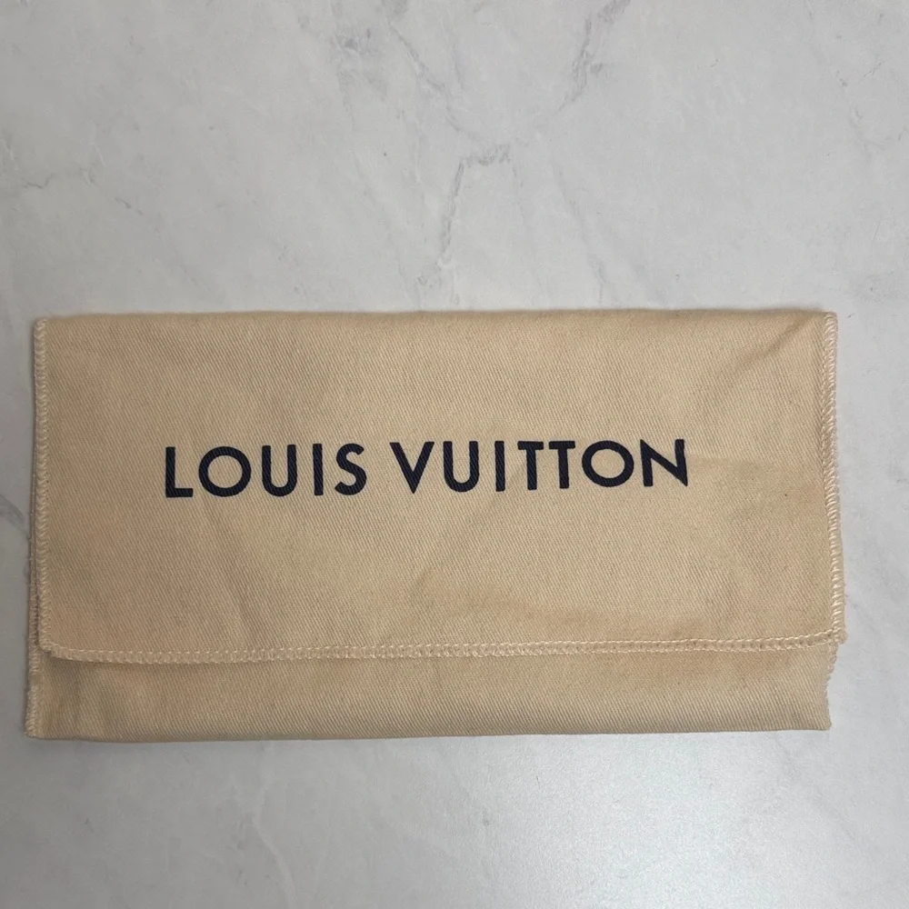 Louis Vuitton Red Zippy Wallet Women’s - Picture 5 of 8